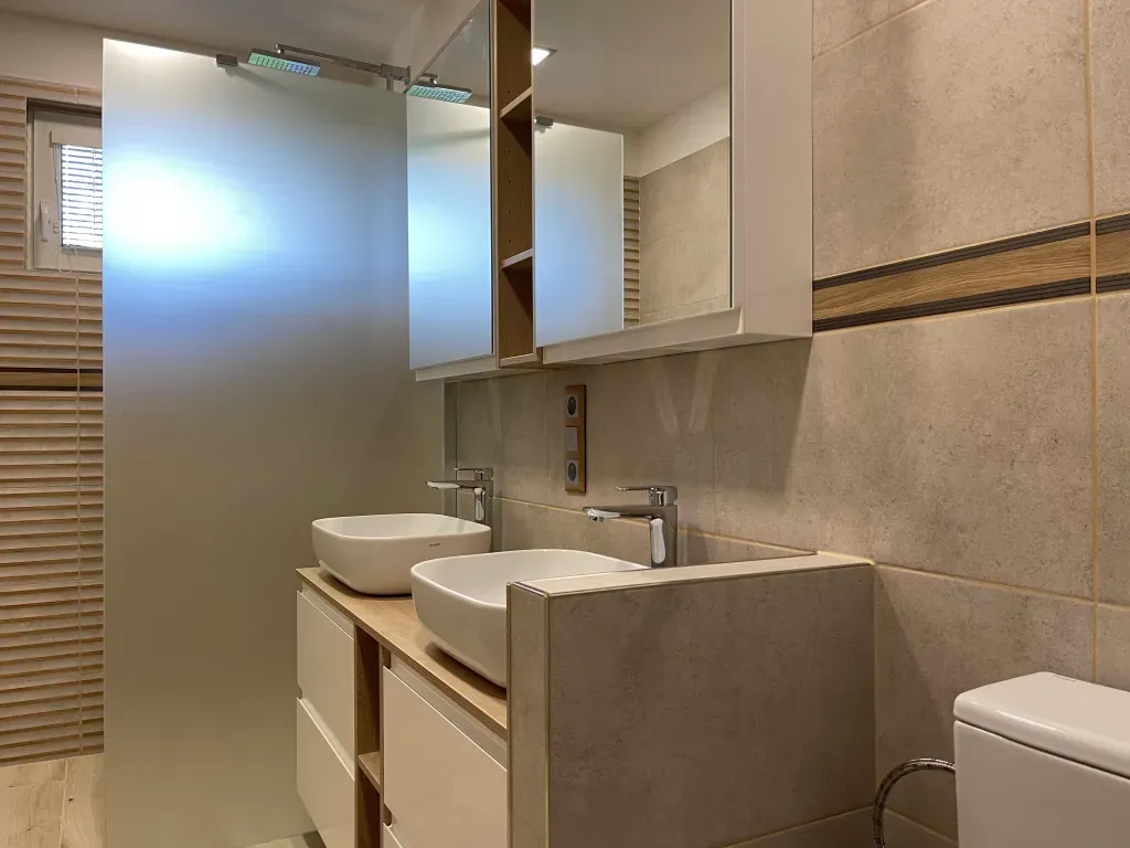 Moderní rekonstrukce koupelny v Okálu 117
