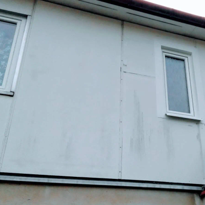 Okál typ 117/38 Výměna oken včetně výměny odvětrací mřížky na WC za okno.